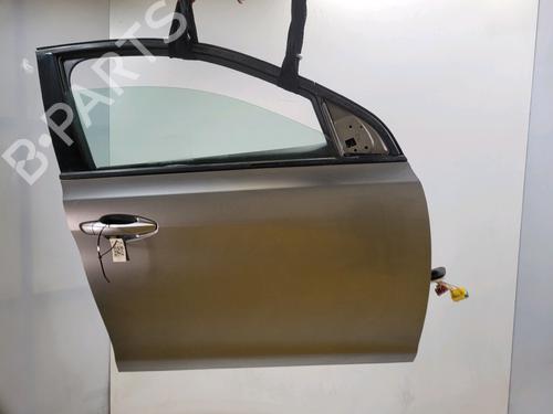 Used Right front door Right front door PEUGEOT 308 II (LB_, LP_, LW_, LH_, L3_) 1.2 THP 110 (110 hp) 40172370 40172370