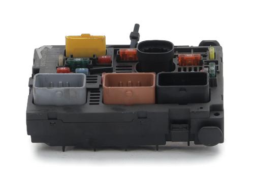 Used Fuse box PEUGEOT 308 I (4A_, 4C_) 1.6 HDi (109 hp) 30503182