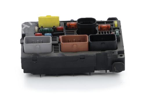 Used Fuse box Fuse box PEUGEOT 308 I (4A_, 4C_) 1.6 HDi (109 hp) 36659943 36659943