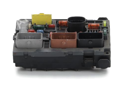 Used Fuse box PEUGEOT 308 SW I (4E_, 4H_) 1.6 HDi (109 hp) 28208041