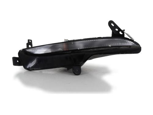 left-front-indicator-renault-megane-iv-hatchback-b9amn_-2015-32131003 main image