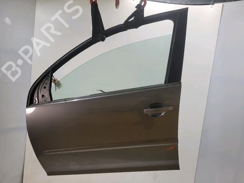 Used Left front door Left front door 39547555 39547555