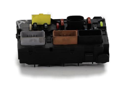 Used Fuse box PEUGEOT 307 CC (3B) 2.0 HDi 135 (136 hp) 27914374
