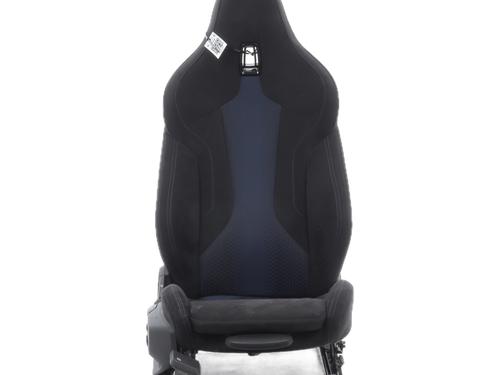 right-front-seat-bmw-1-f40-2019-38633033 main image