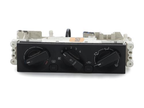 Used Climate control MITSUBISHI PAJERO PININ I (H6_W, H7_W) 1.8 GDI (H66W, H76W) (120 hp) 29295320