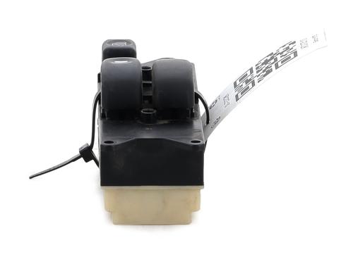 Left front window switch MITSUBISHI PAJERO III (V7_W, V6_W) 3.2 Di-D (V68W) | BP23237169I27 