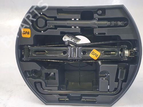 Jack Kit CITROËN C3 Picasso (SH_) 1.4 VTi 95 (SH8FSC, SH8FP0, SH8FP6) | BP30982063C119