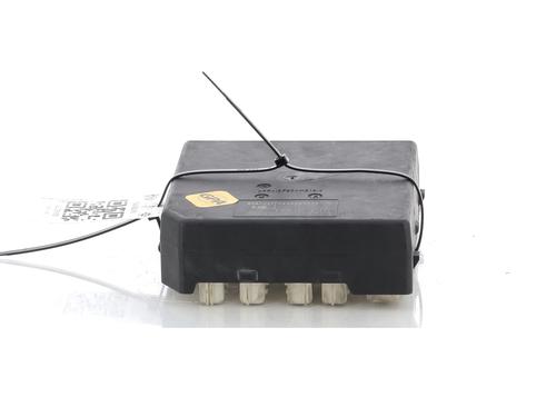Used Fuse box RENAULT LAGUNA III Grandtour (KT0/1) 2.0 dCi (KT01, KT08, KT09, KT0K, KT12, KT1D, KT1W) (150 hp) 27902837