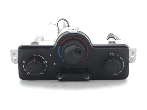 Used Climate control Climate control RENAULT CLIO III Grandtour (KR0/1_) 1.5 dCi (KR0F) (86 hp) 32202158 32202158