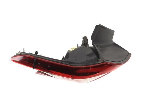 Used Left taillight PEUGEOT 308 II (LB_, LP_, LW_, LH_, L3_) 1.2 THP 130 (131 hp) 32278870