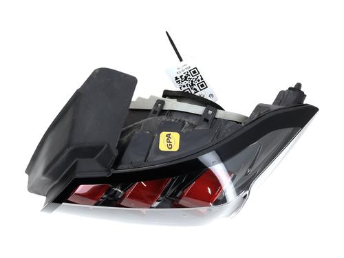 Høyre baklys PEUGEOT 208 II (UB_, UP_, UW_, UJ_) 1.5 BlueHDI 100 (102 hp) 31748767