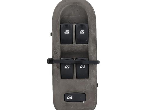 Used Left front window switch RENAULT CLIO III (BR0/1, CR0/1) 1.5 dCi (BR17, CR17) (86 hp) 31876192