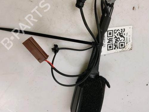 Seat buckle FORD FIESTA VII (HJ, HF) 1.0 EcoBoost | BP27915980I32 