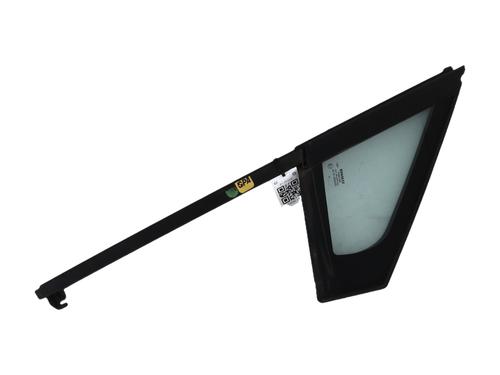front-right-quarter-glass-renault-clio-iv-bh_-2012-2013-2014-2015-2016-2017-2018-2019-2020-2021-36592550 main image