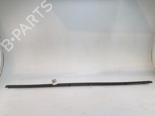 Used Left sideskirt JEEP CHEROKEE (KJ) 2.5 CRD 4x4 (143 hp) 25832311