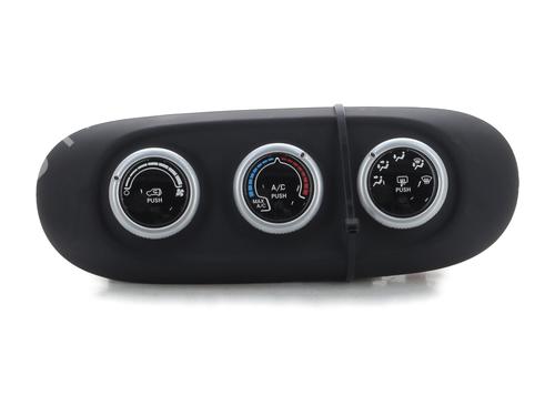 Used Climate control FIAT 500X (334_) 1.3 (334.AXR11) (150 hp) 30141152