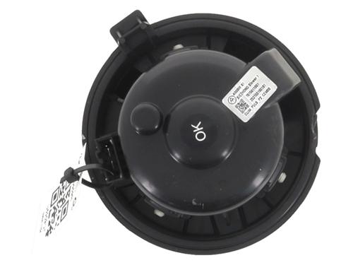 Used Heater blower motor PEUGEOT 2008 II (UD_, US_, UY_, UJ_, UR_, UC_) 1.2 PureTech 130 (USHNS, URHNS) (130 hp) 30924987