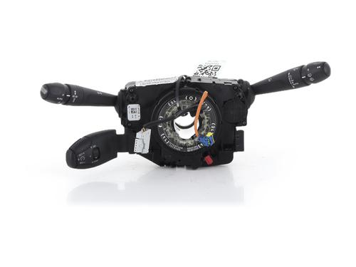 Comutador Comutador PEUGEOT 2008 I (CU_) 1.2 THP 110 / PureTech 110 (110 hp) 39704738 39704738
