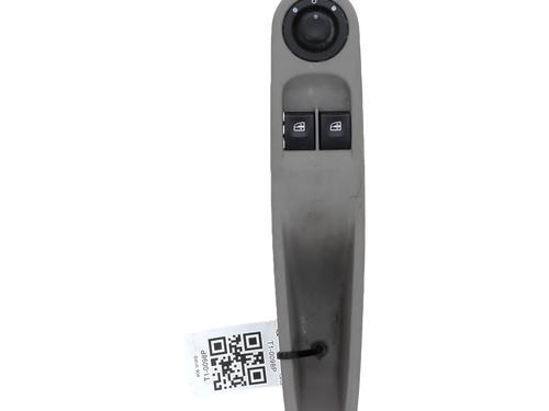 Used Left front window switch RENAULT ZOE (BFM_) ZOE (92 hp) 27551997
