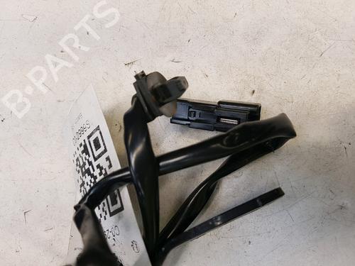Seat buckle MITSUBISHI OUTLANDER II (CW_W) 2.0 DI-D (CW8W) | BP27915982I32 