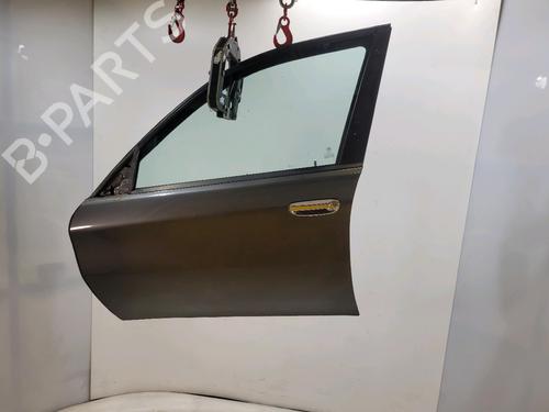 Dør venstre fortil ALFA ROMEO 166 (936_) 2.4 JTD (936AXA00, 936A3B00) (150 hp) 31750027
