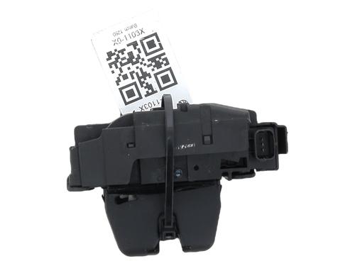 tailgate-lock-citroen-c4-cactus-2014-32848060 main image