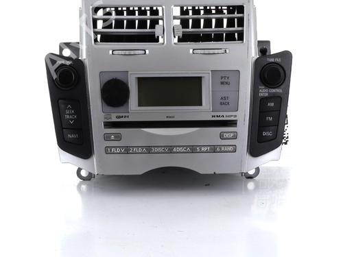 Used Radio TOYOTA YARIS (_P9_) 1.4 D-4D (NLP90_, NLP90R) (90 hp) 32512920