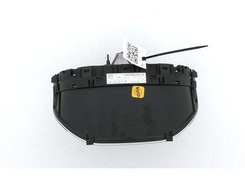 Used Instrument cluster MERCEDES-BENZ A-CLASS (W176) A 160 CDI / d (176.011) (90 hp) 16482823