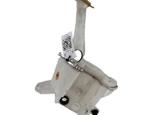 Windscreen washer tank TOYOTA YARIS (_P13_) 1.3 (NSP130_, NSP130) | BP29931437C113