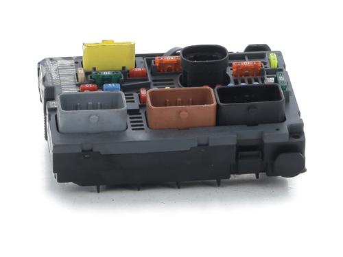 caixa-de-fusiveis-citroen-c8-ea_-eb_-2002-33111483 main image