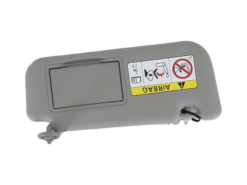 Used Right sun visor TOYOTA YARIS (_P13_) 1.5 Hybrid (NHP130_, NHP130) (101 hp) 27333681