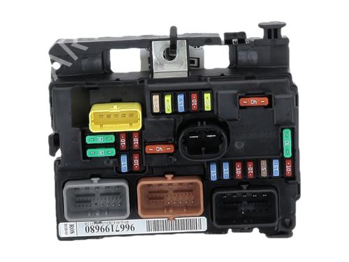 Fuse box CITROËN C3 Picasso (SH_) 1.6 BlueHDi 100 | BP36777262E1 - Image 2