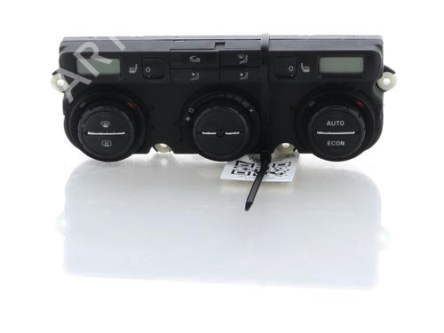 Used Climate control SKODA OCTAVIA II (1Z3) 1.9 TDI (105 hp) 19443873
