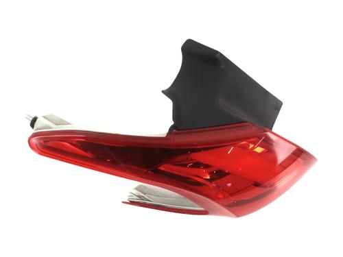 left-taillight-peugeot-2008-i-cu_-2013-32378939 main image