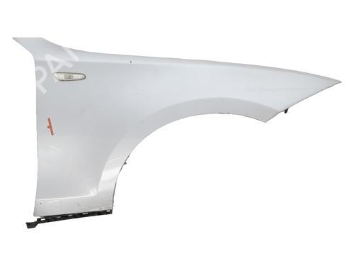 Used Right front fenders BMW 1 (E87) 118 d (122 hp) 28447697