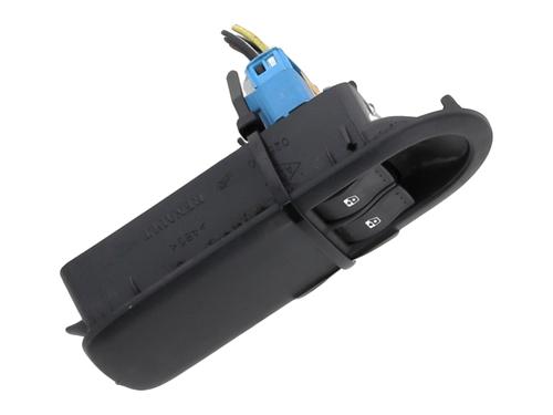Used Left front window switch RENAULT MEGANE II (BM0/1_, CM0/1_) 1.5 dCi (BM1F, CM1F) (86 hp) 31303854