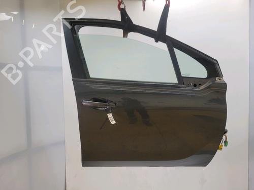 Used Right front door Right front door 37870098 37870098