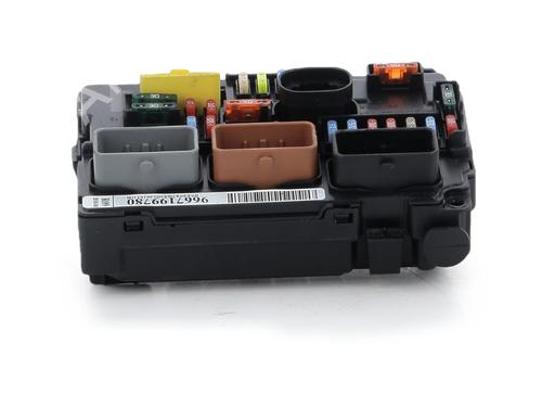 fuse-box-citroen-c3-ii-sc_-2009-38741587 main image