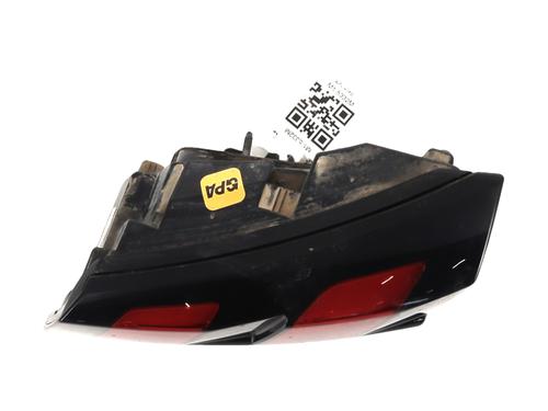 Right tailgate light PEUGEOT 5008 II (MC_, MJ_, MR_, M4_) 1.6 BlueHDi 120 (MCBHZH, MCBHZW) | BP32007271C80 