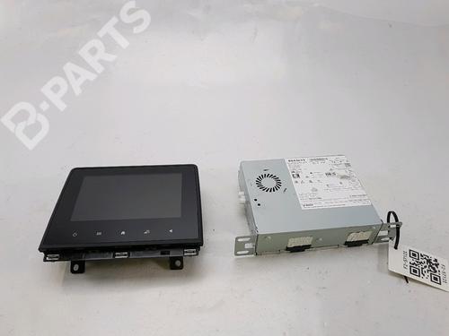 Used Radio Radio RENAULT CAPTUR II (HF_) TCe 100 (HFMT) (101 hp) 10455429 10455429