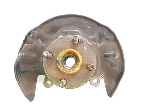 Used Right front steering knuckle Right front steering knuckle TOYOTA COROLLA Verso (_E12_) 2.0 D-4D (CDE120_, CDE120R) (90 hp) 11124118 11124118