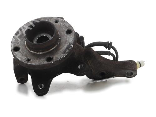 Used Right front steering knuckle RENAULT CLIO II (BB_, CB_) [1998-2016]  27095801