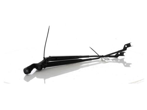 Used Front windshield wiper arm OPEL ADAM (M13) 1.2 (69 hp) 27901802