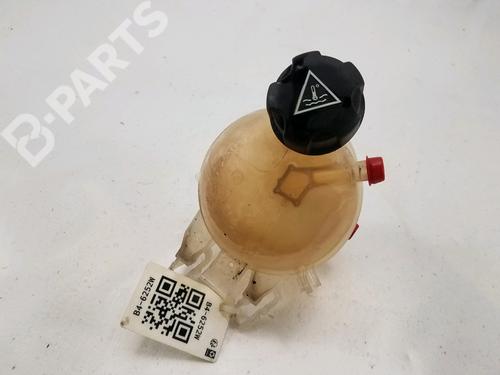 Used Expansion tank Expansion tank PEUGEOT 208 I (CA_, CC_) 1.4 HDi (68 hp) 10470951 10470951
