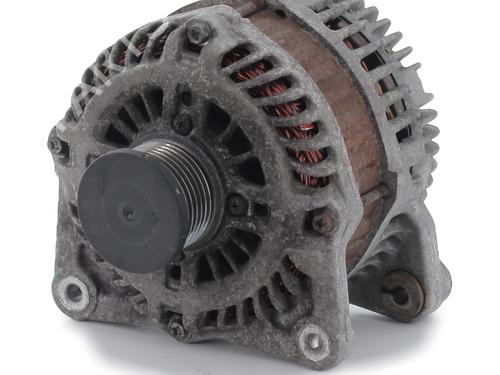 Used Alternator RENAULT KOLEOS I (HY_) 2.0 dCi 4x4 (HY0K) (150 hp) 31577592