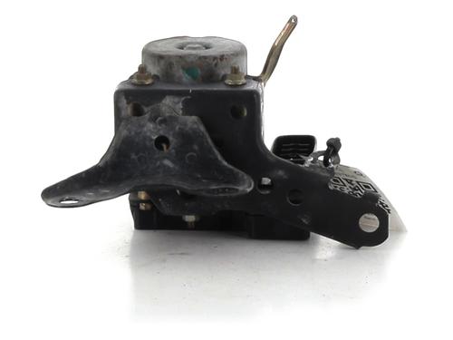 Used ABS pump ABS pump TOYOTA YARIS (_P1_) 1.4 D-4D (NLP10_, NLP10R) (75 hp) 34111611 34111611