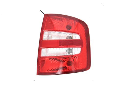 Używane Lampa tylna prawa SKODA FABIA I Combi (6Y5) 1.9 SDI (64 hp) 17723266