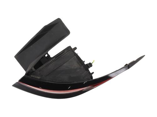 right-taillight-ds-ds-3-ds-3-crossback-ur_-uc_-uj_-2018-32013270 main image