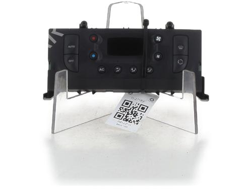 Used Climate control Climate control RENAULT CLIO II (BB_, CB_) 1.4 16V (B/CB0P, BB13) (98 hp) 33973103 33973103