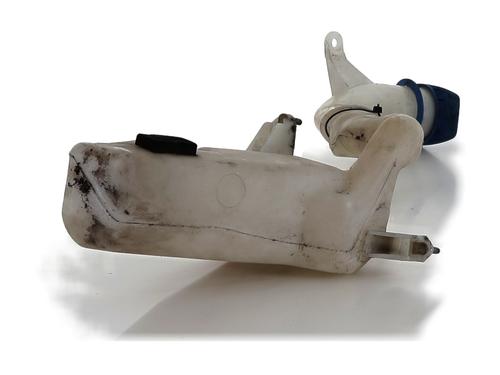 Used Windscreen washer tank VW POLO (9N_, 9A_) 1.2 12V (64 hp) 26946261
